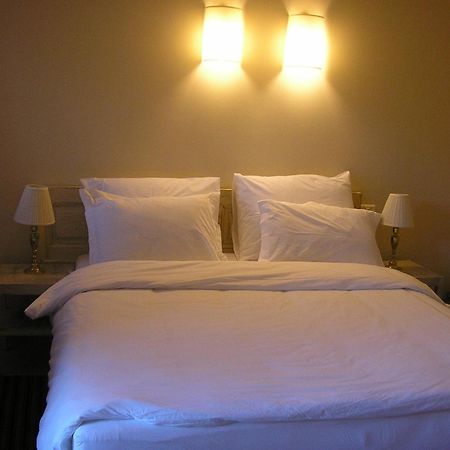 Shulamit Yard Hotell Rosh Pinna Exteriör bild