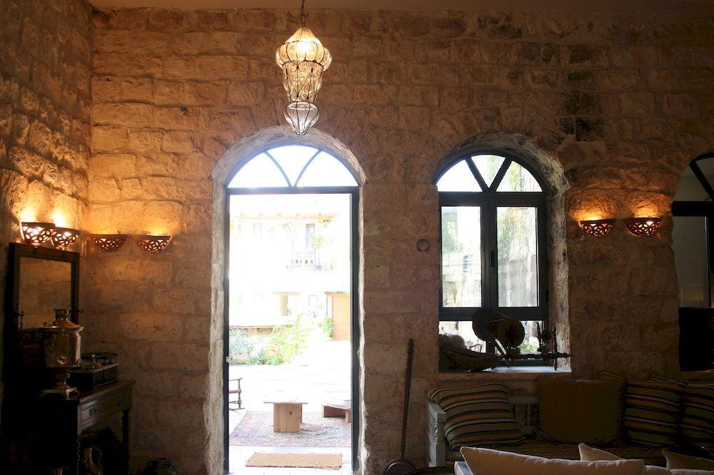 Shulamit Yard Hotell Rosh Pinna Exteriör bild