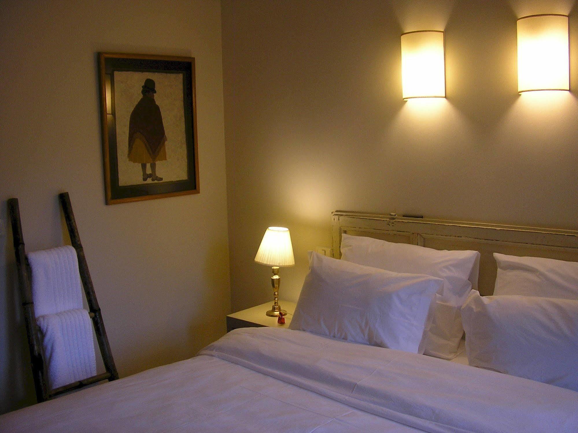 Shulamit Yard Hotell Rosh Pinna Exteriör bild
