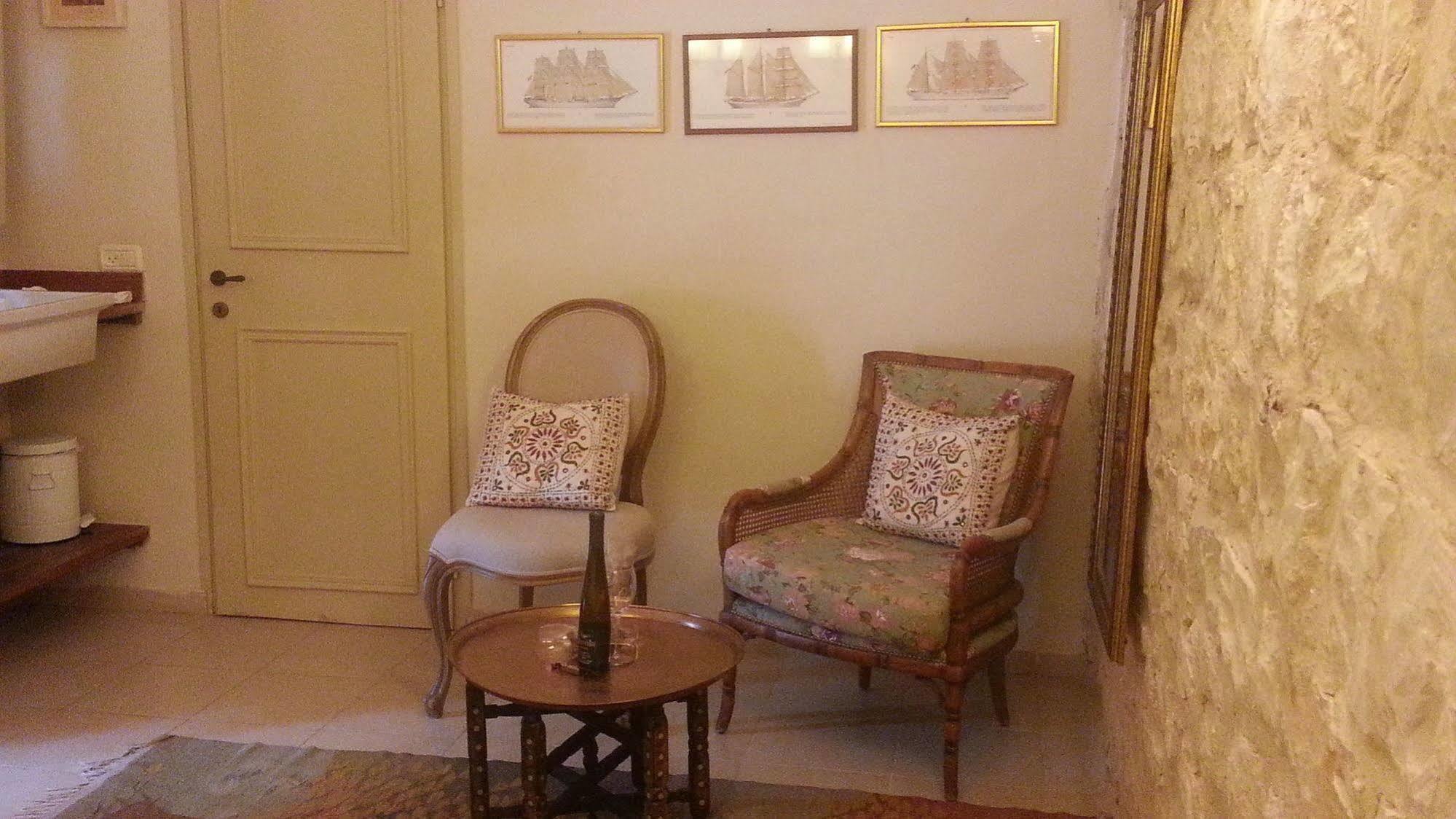 Shulamit Yard Hotell Rosh Pinna Exteriör bild